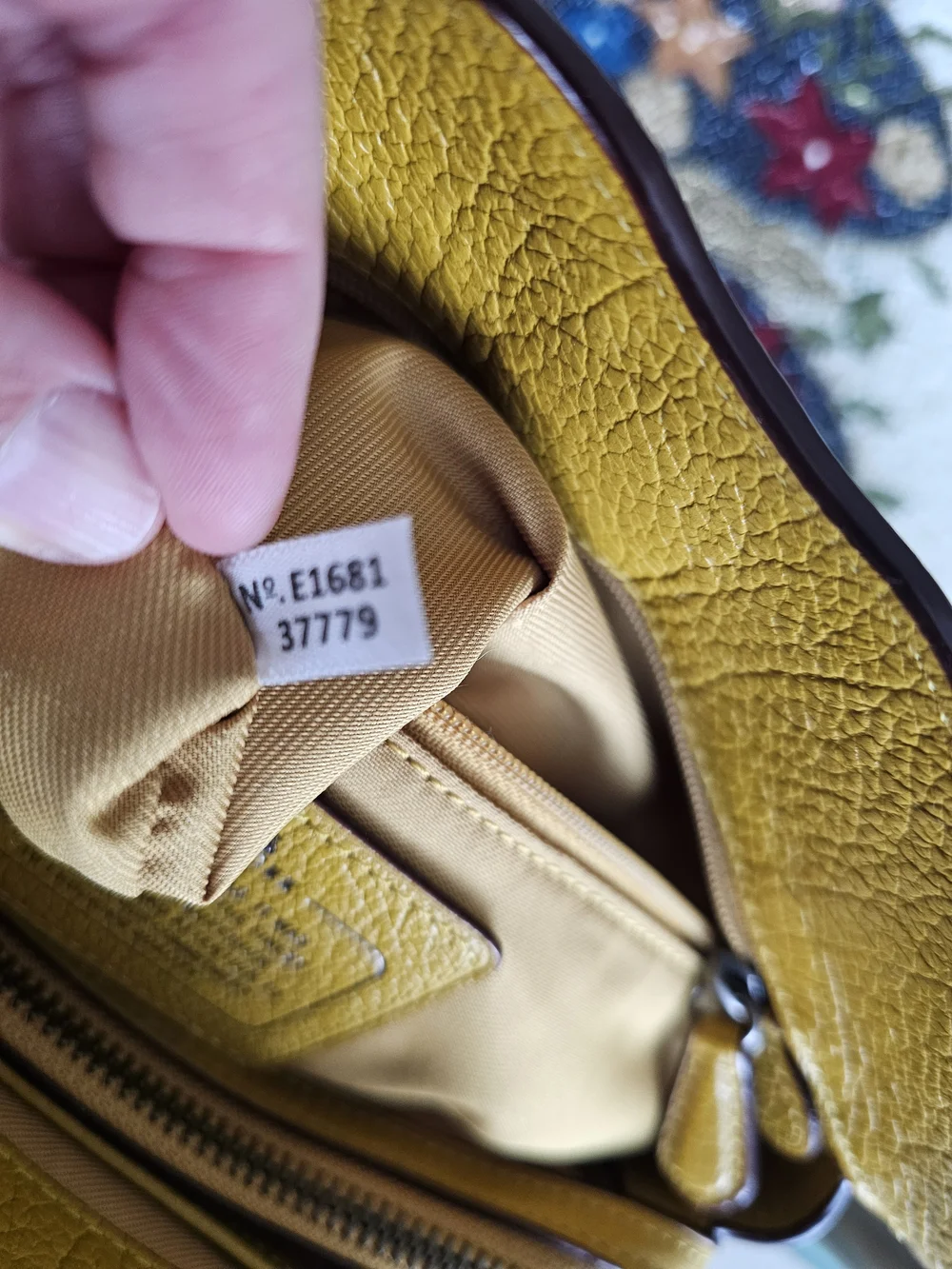 Coach Mercer Bag - Picture 10 of 16